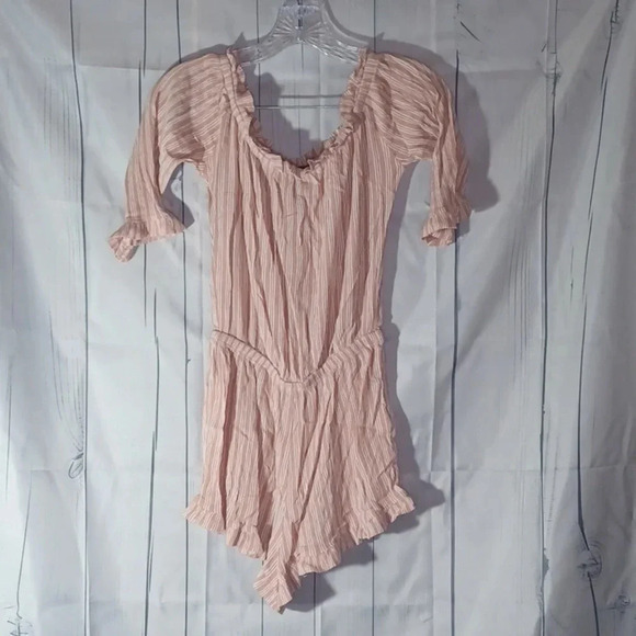 Derek Heart Off The Shoulder romper - Picture 1 of 6